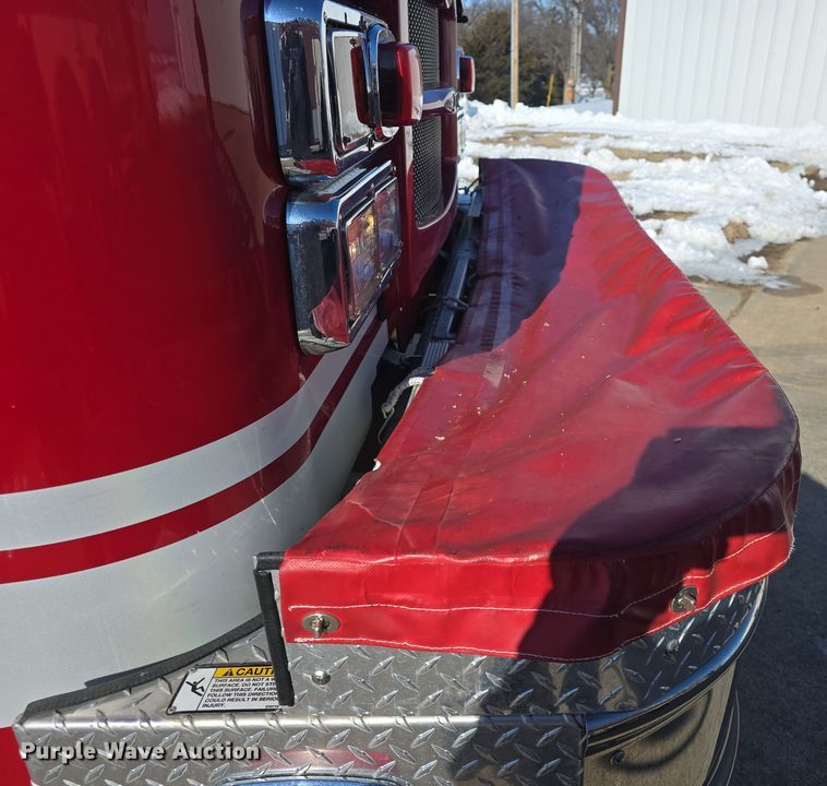 image for item DO7737 2002 Emergency One pumper fire truck