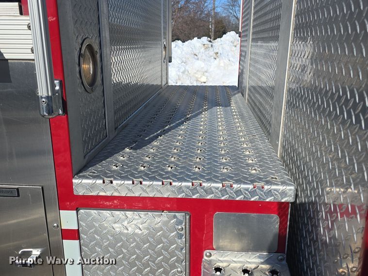 image for item DO7737 2002 Emergency One pumper fire truck