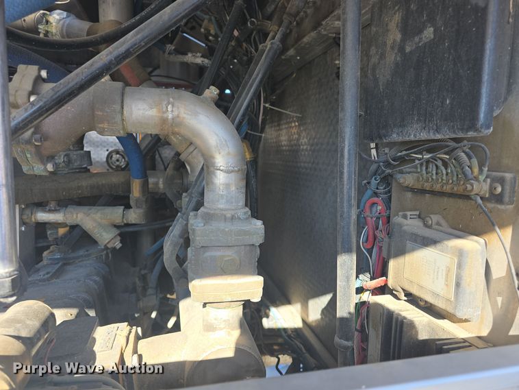 image for item DO7737 2002 Emergency One pumper fire truck