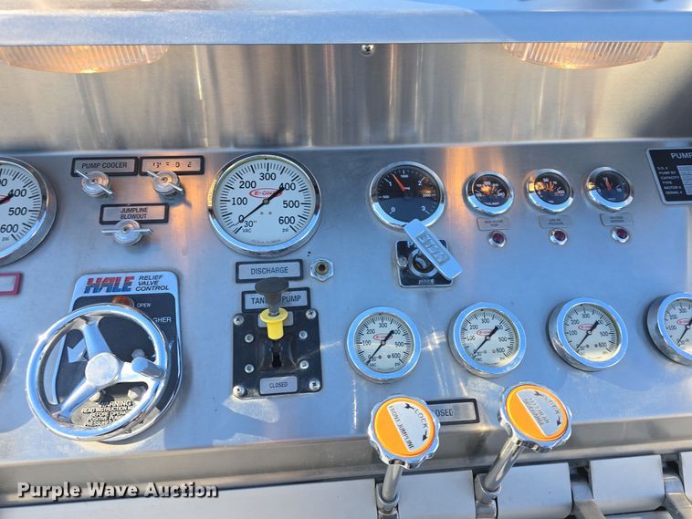 image for item DO7737 2002 Emergency One pumper fire truck