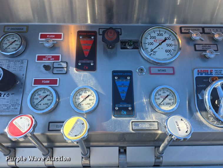 image for item DO7737 2002 Emergency One pumper fire truck