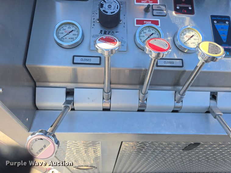 image for item DO7737 2002 Emergency One pumper fire truck