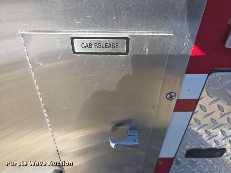 image for item DO7737 2002 Emergency One pumper fire truck