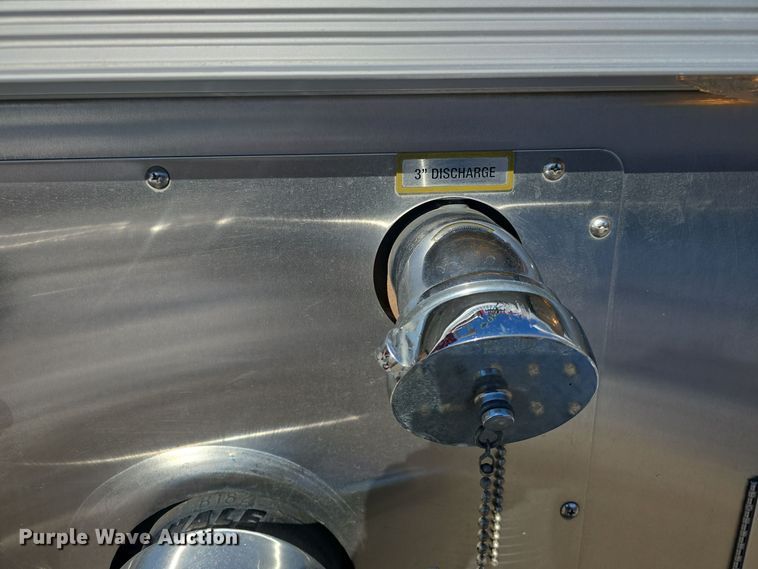 image for item DO7737 2002 Emergency One pumper fire truck