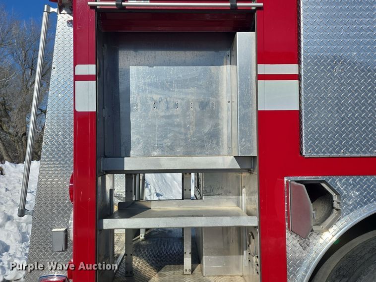 image for item DO7737 2002 Emergency One pumper fire truck