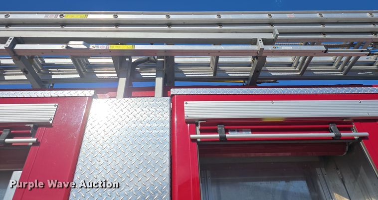 image for item DO7737 2002 Emergency One pumper fire truck