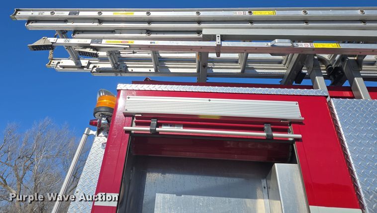 image for item DO7737 2002 Emergency One pumper fire truck