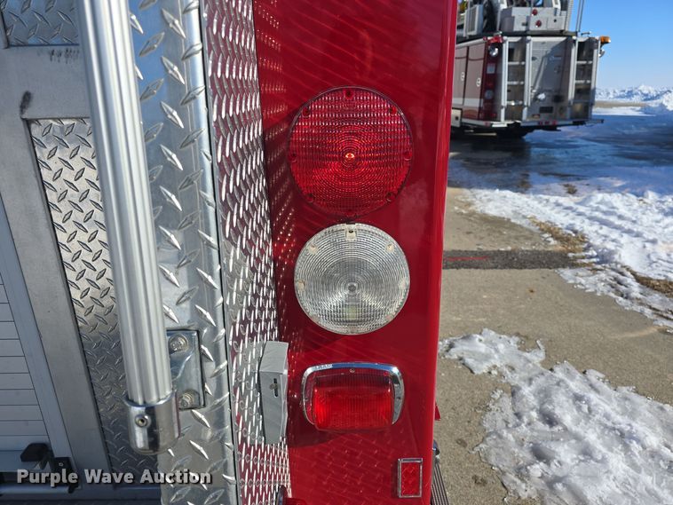 image for item DO7737 2002 Emergency One pumper fire truck