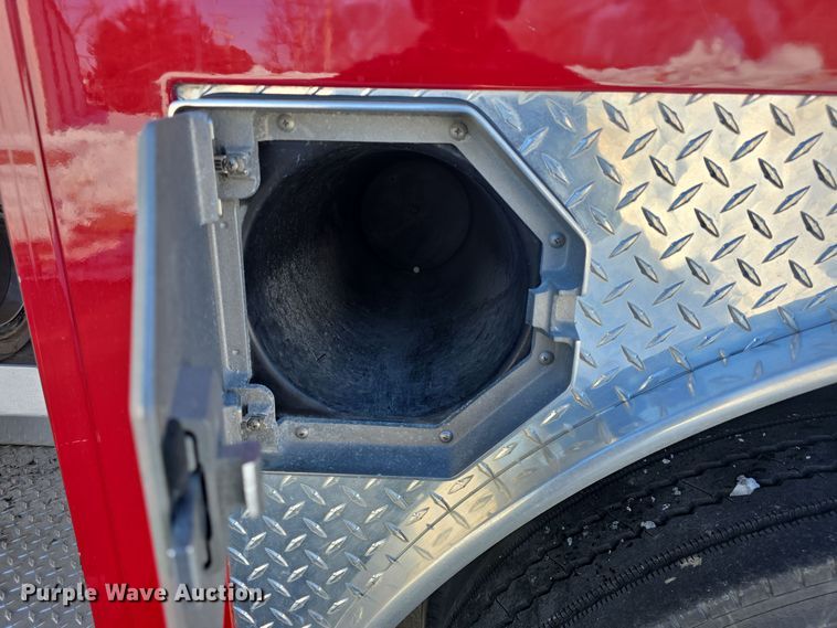 image for item DO7737 2002 Emergency One pumper fire truck