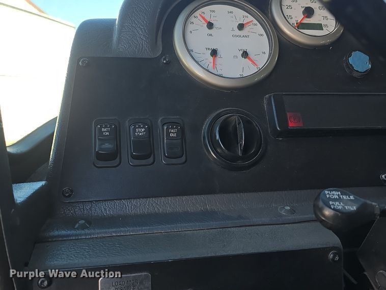 image for item DO7737 2002 Emergency One pumper fire truck