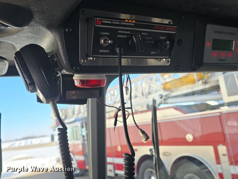 image for item DO7737 2002 Emergency One pumper fire truck