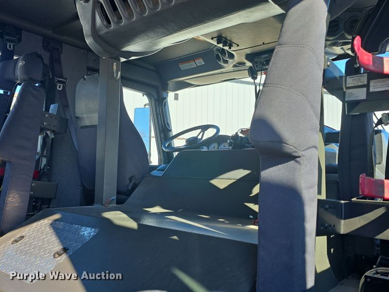 image for item DO7737 2002 Emergency One pumper fire truck