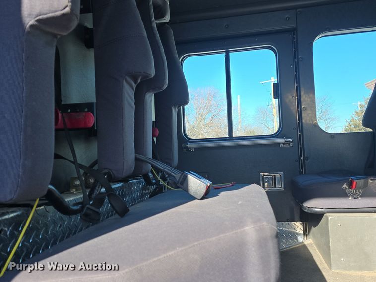 image for item DO7737 2002 Emergency One pumper fire truck