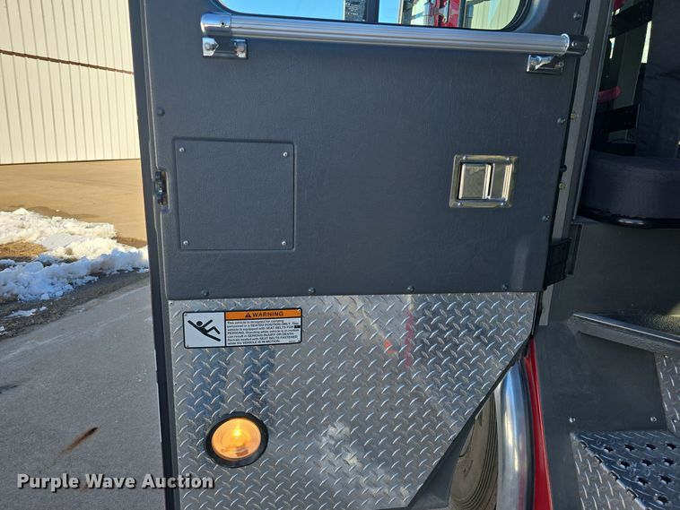 image for item DO7737 2002 Emergency One pumper fire truck