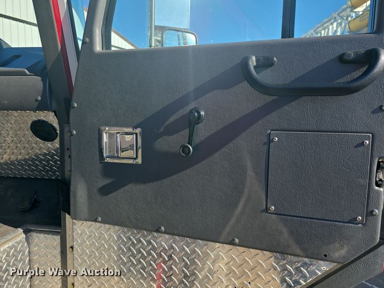 image for item DO7737 2002 Emergency One pumper fire truck