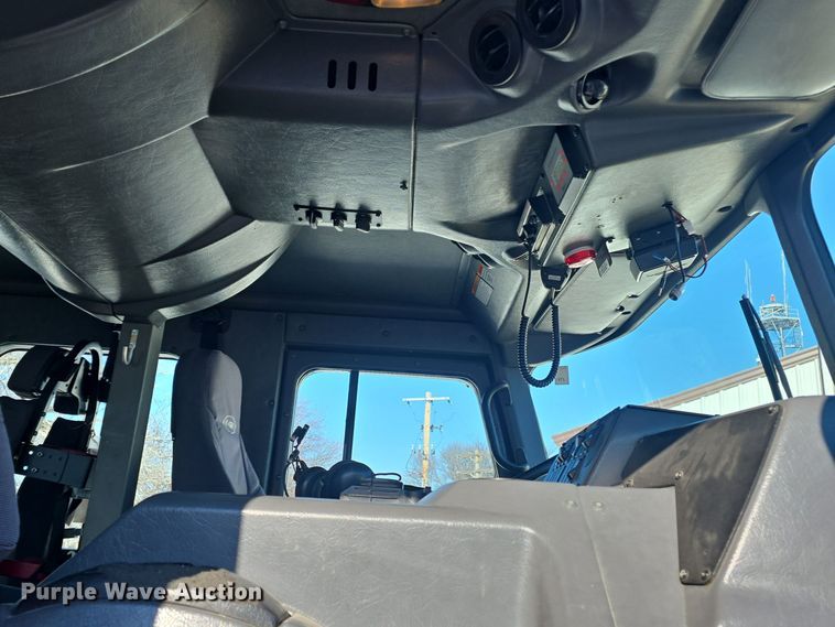 image for item DO7737 2002 Emergency One pumper fire truck