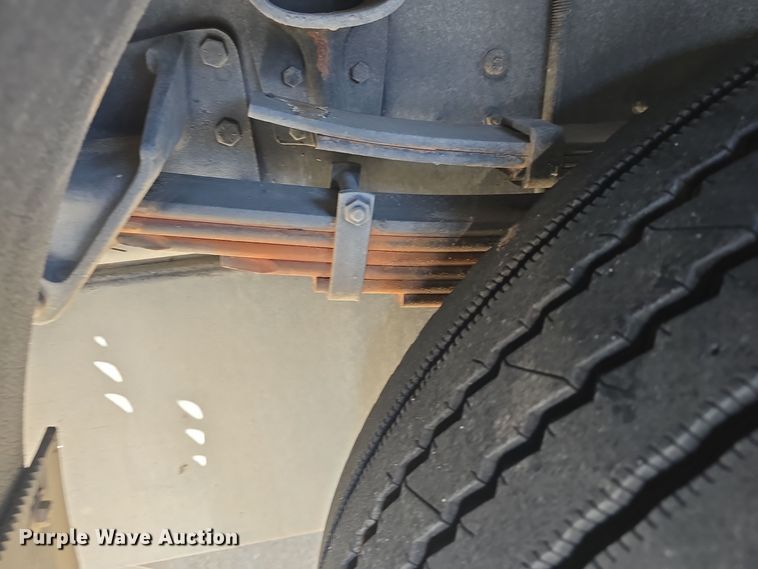 image for item DO7737 2002 Emergency One pumper fire truck