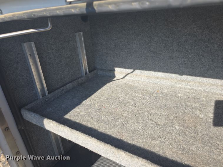 image for item DO7739 1995 Ford E350 ambulance