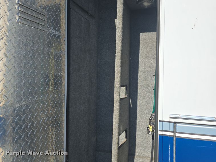 image for item DO7739 1995 Ford E350 ambulance