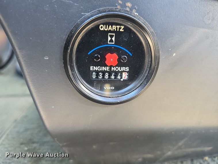 image for item DO7739 1995 Ford E350 ambulance