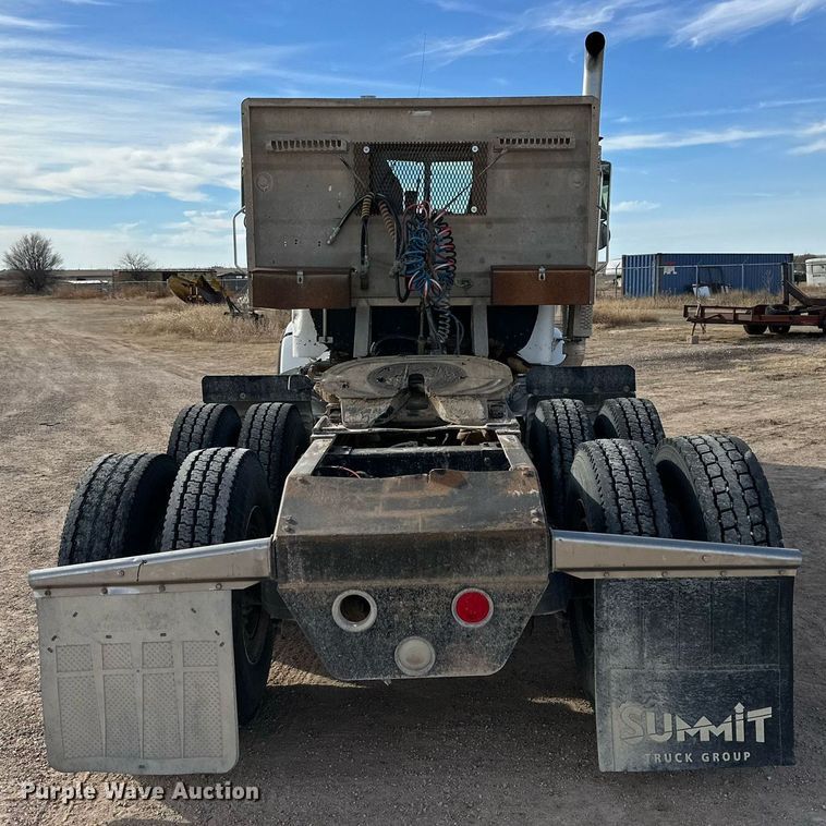 image for item DP6085 1999 Peterbilt 357 semi truck