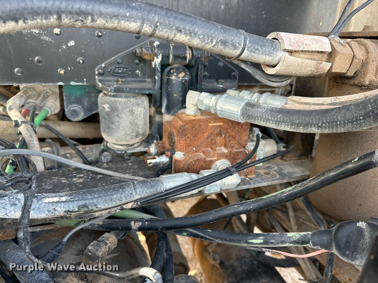 image for item DP6085 1999 Peterbilt 357 semi truck