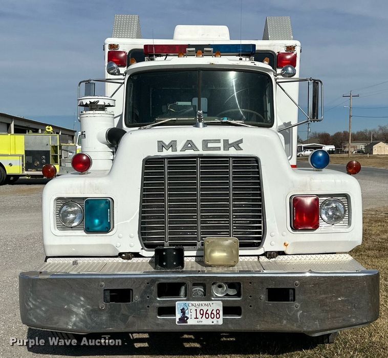image for item DP6090 1983 Mack R686FC rescue vehicle