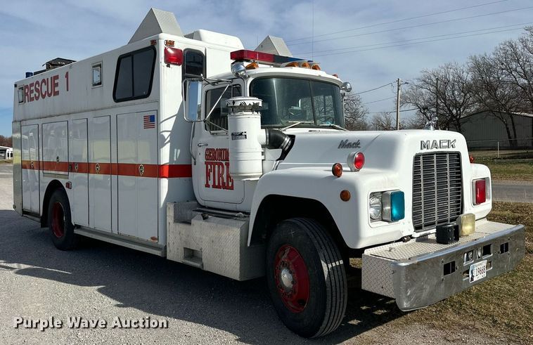 image for item DP6090 1983 Mack R686FC rescue vehicle