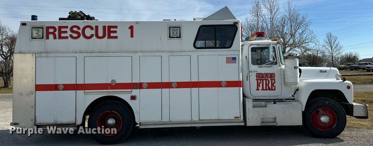 image for item DP6090 1983 Mack R686FC rescue vehicle