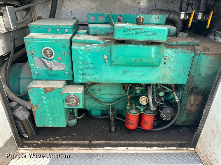 image for item DP6090 1983 Mack R686FC rescue vehicle