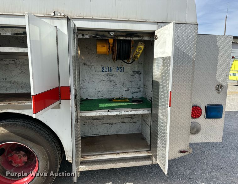 image for item DP6090 1983 Mack R686FC rescue vehicle