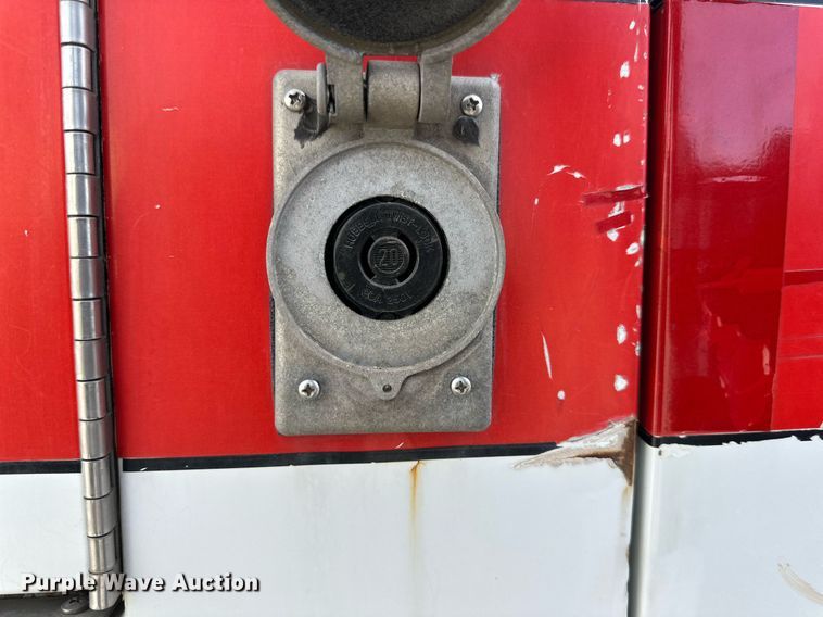 image for item DP6090 1983 Mack R686FC rescue vehicle