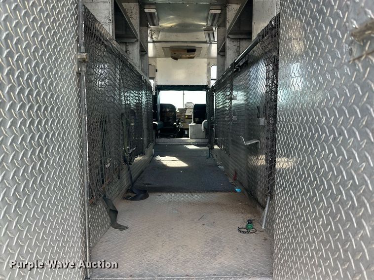 image for item DP6090 1983 Mack R686FC rescue vehicle