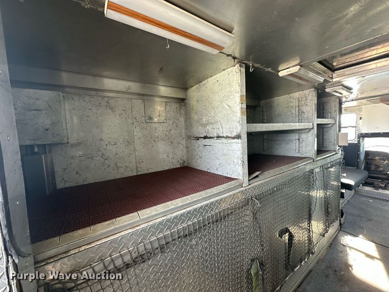 image for item DP6090 1983 Mack R686FC rescue vehicle