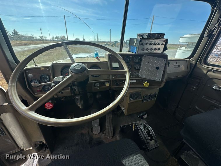 image for item DP6090 1983 Mack R686FC rescue vehicle