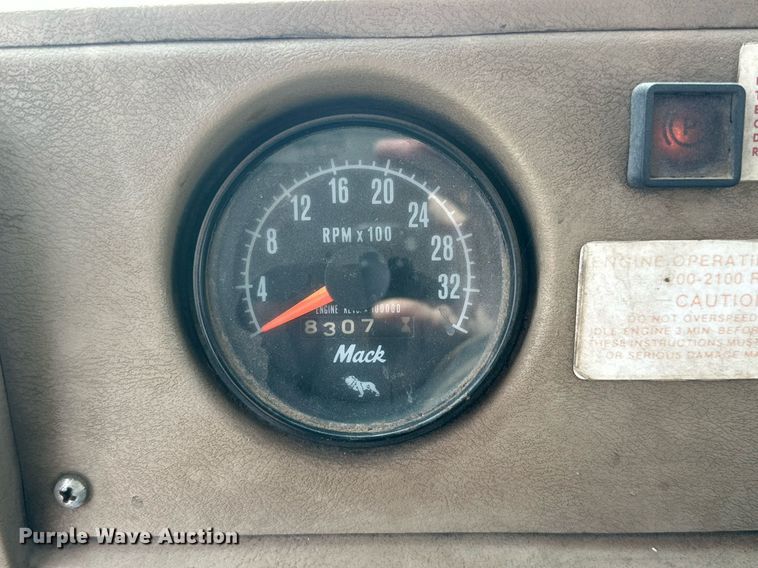 image for item DP6090 1983 Mack R686FC rescue vehicle