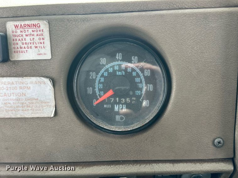 image for item DP6090 1983 Mack R686FC rescue vehicle