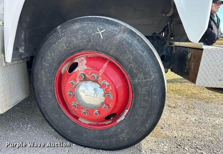 image for item DP6090 1983 Mack R686FC rescue vehicle