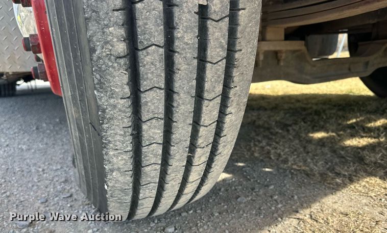 image for item DP6090 1983 Mack R686FC rescue vehicle