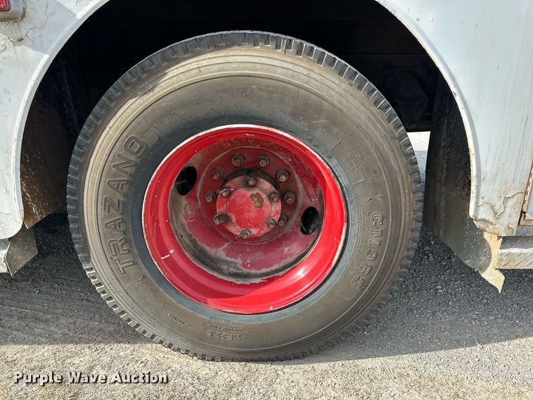 image for item DP6090 1983 Mack R686FC rescue vehicle