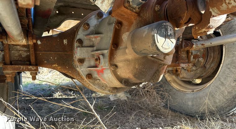 image for item DP6098 1985 Mack RS688LST semi truck