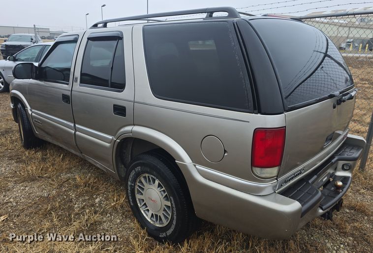 image for item DQ5368 2001 GMC Jimmy SLE SUV