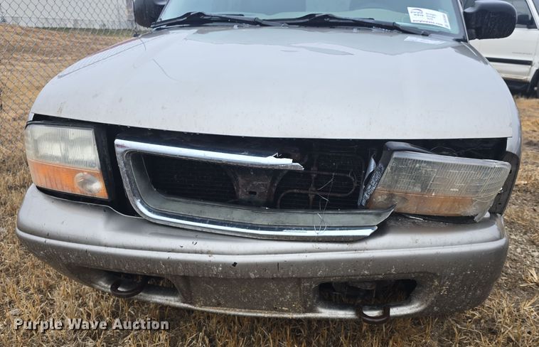 image for item DQ5368 2001 GMC Jimmy SLE SUV