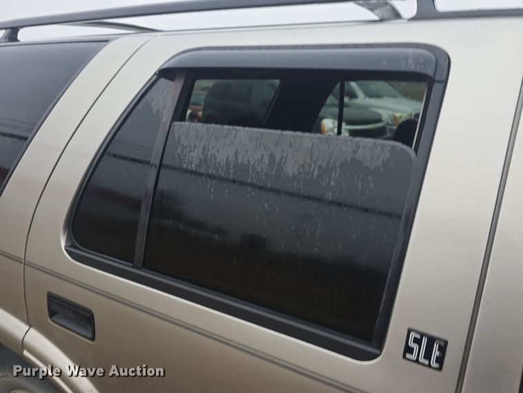 image for item DQ5368 2001 GMC Jimmy SLE SUV