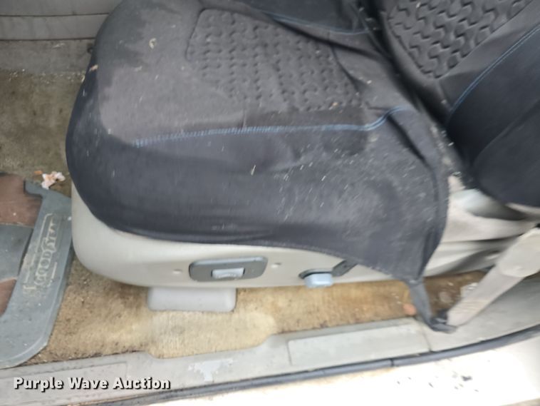 image for item DQ5368 2001 GMC Jimmy SLE SUV