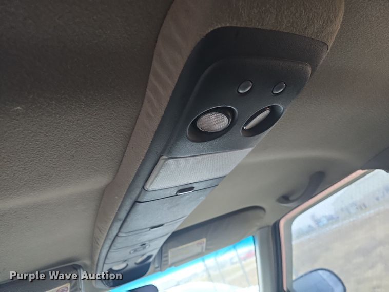 image for item DQ5368 2001 GMC Jimmy SLE SUV