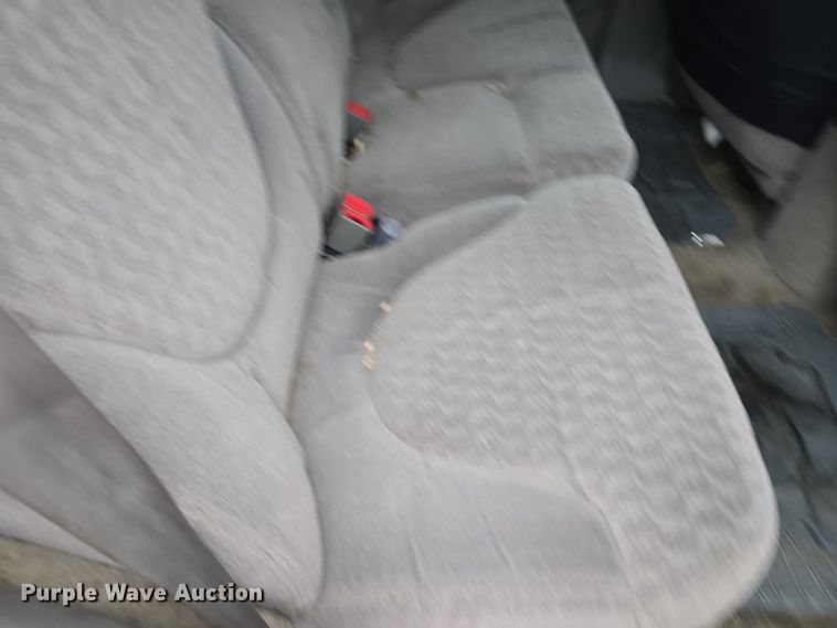 image for item DQ5368 2001 GMC Jimmy SLE SUV