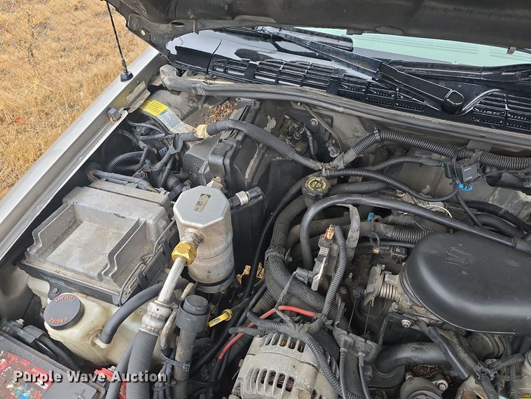 image for item DQ5368 2001 GMC Jimmy SLE SUV