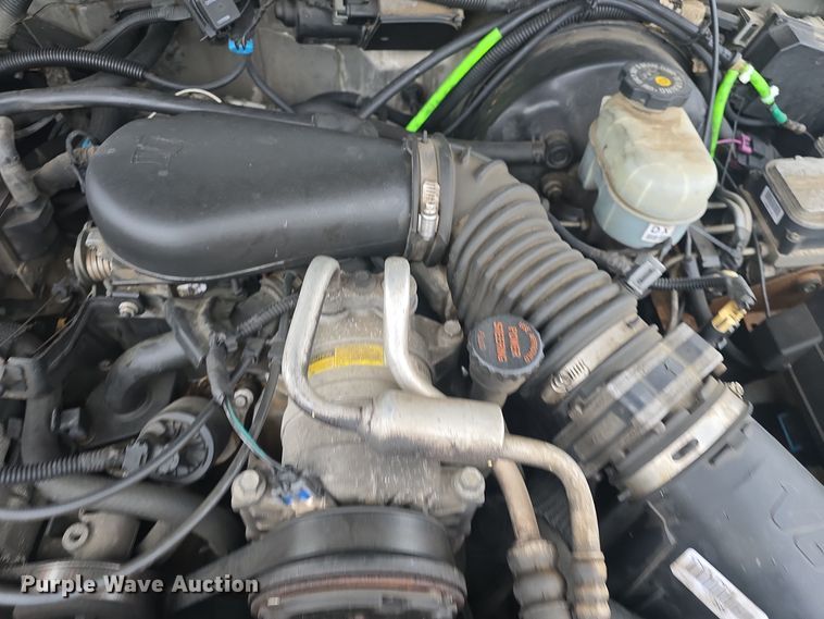 image for item DQ5368 2001 GMC Jimmy SLE SUV