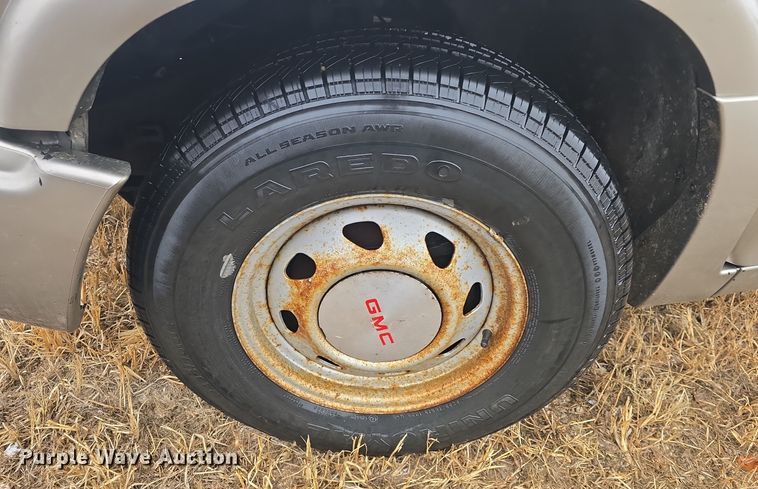 image for item DQ5368 2001 GMC Jimmy SLE SUV